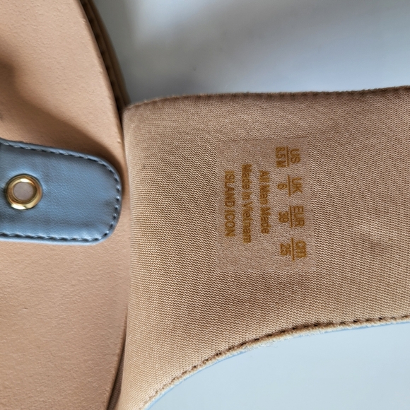 Dr. Schooll's Island Icon Buckle Slide Sandals. - Picture 8 of 11